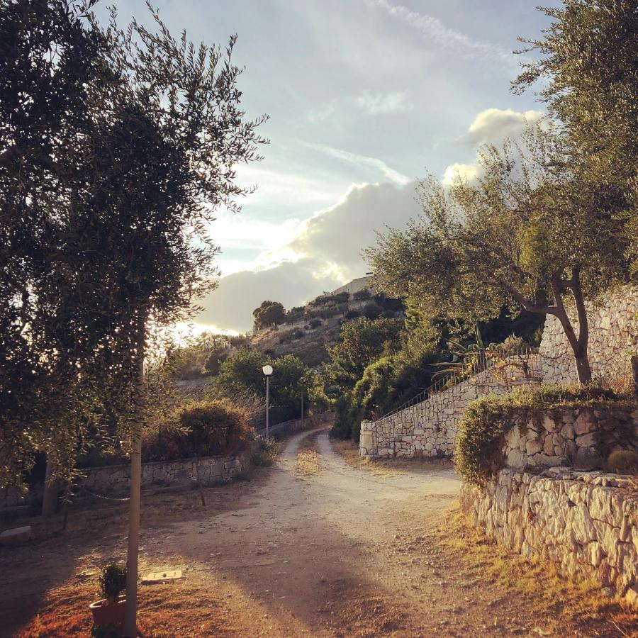 Villa In Gargano - Villa Basso Monte SantʼAngelo Extérieur photo